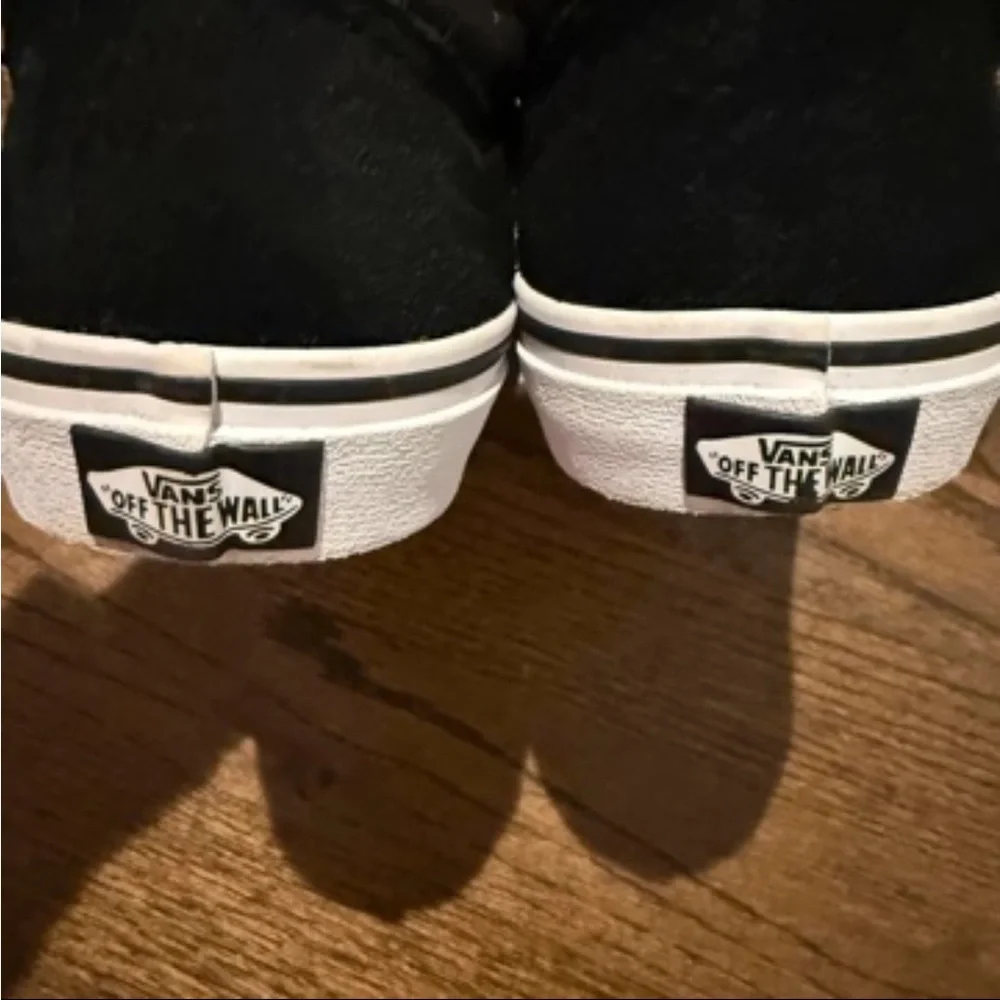 Vans Kids Black Suede Velcro Sneakers with Leopard Lining